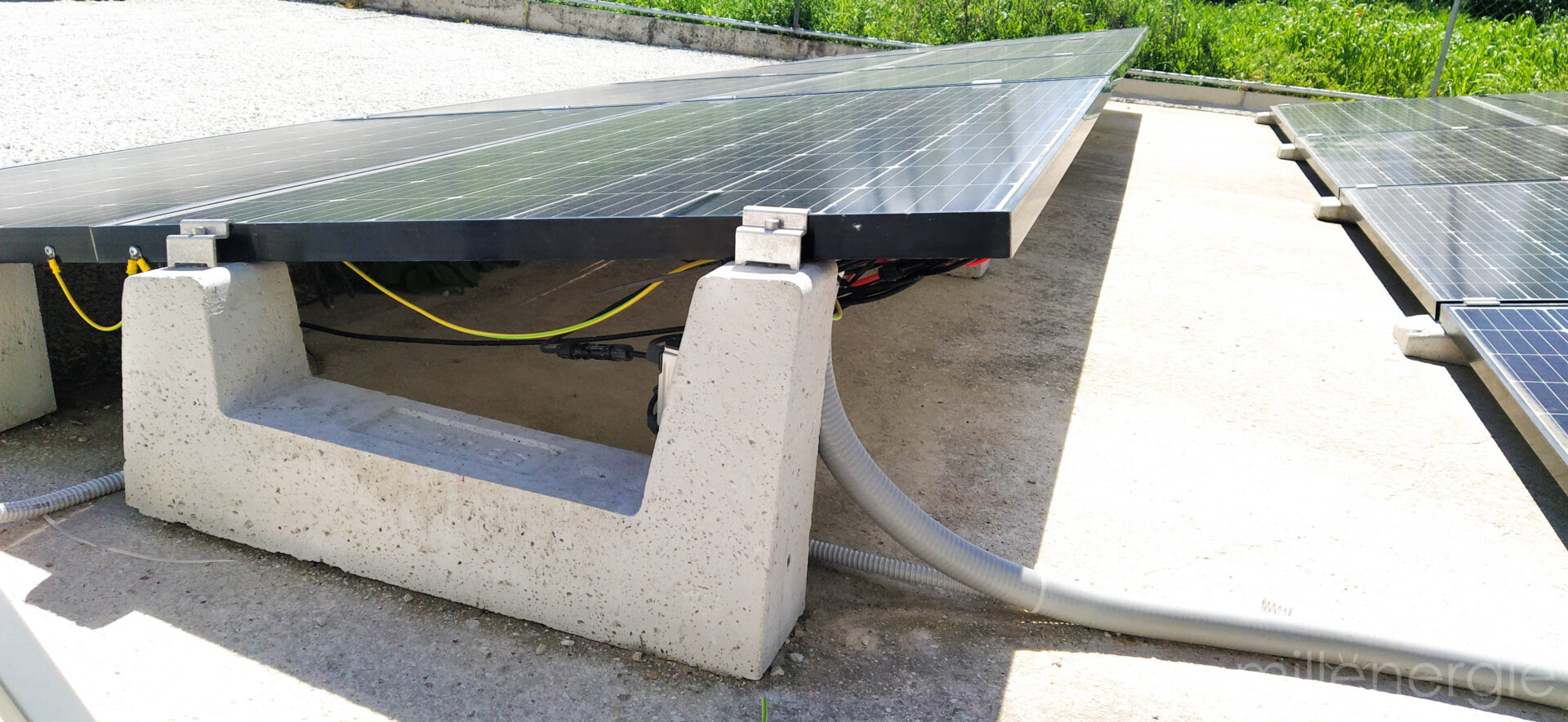 Installazione fotovoltaico con le zavorre
